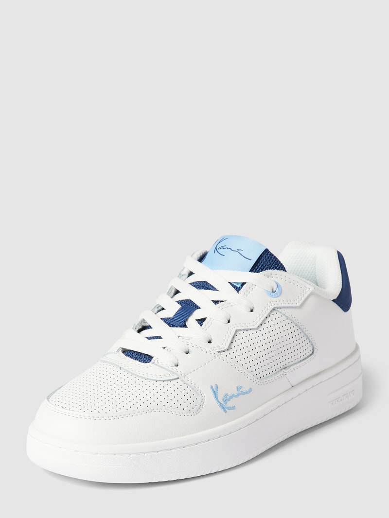 Sneaker mit Label-Stitching in weiß