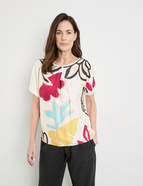 Kurzarmshirt mit Material-Patch