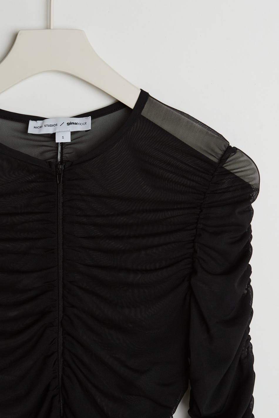 Adina mesh top