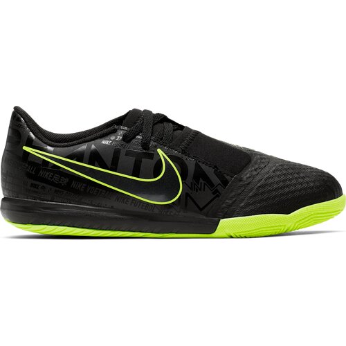 KINDER FUSSBALLSCHUHE HALLE 