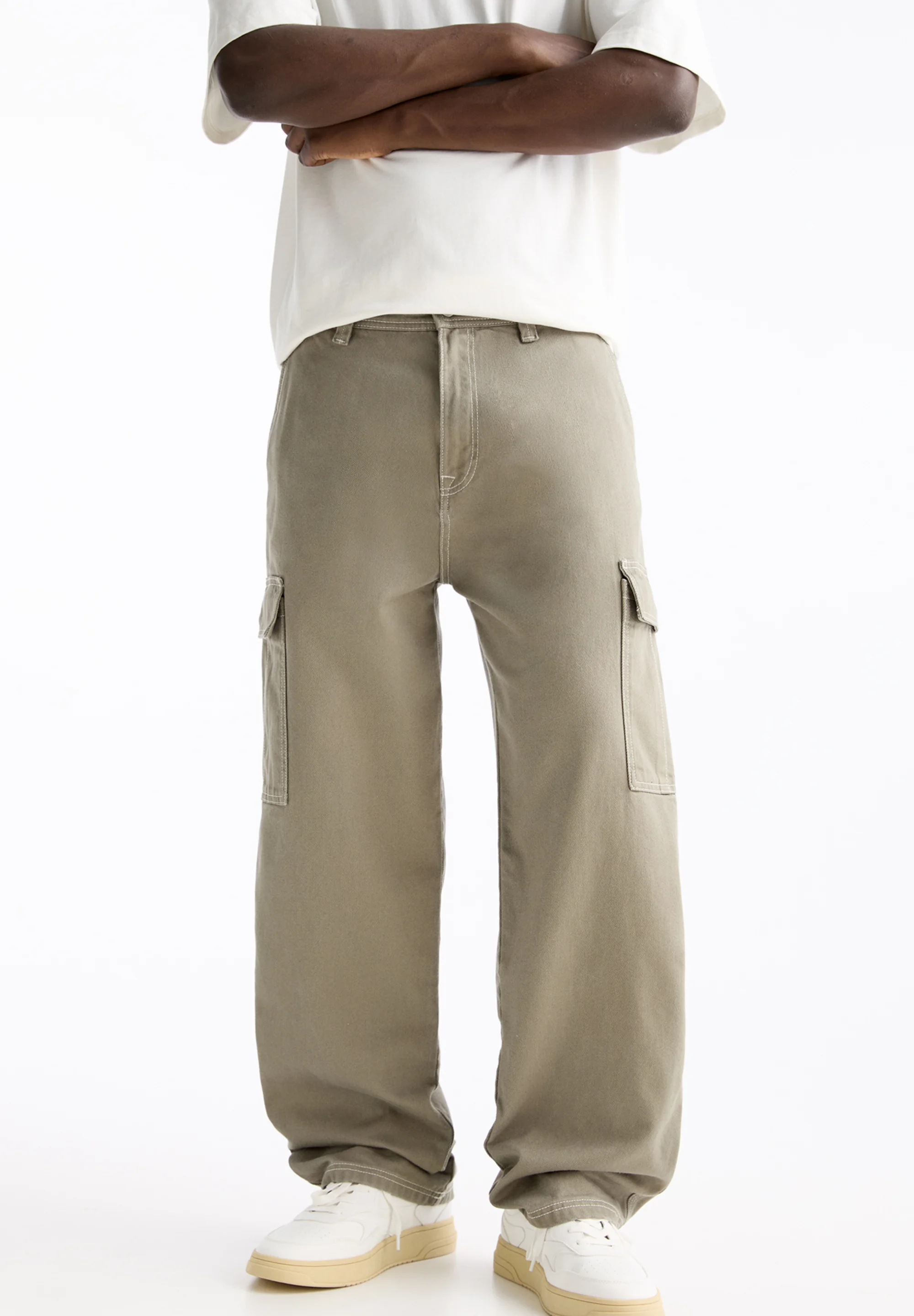 PULL&BEAR COSTURA EN CONTRASTE - Pantalón cargo