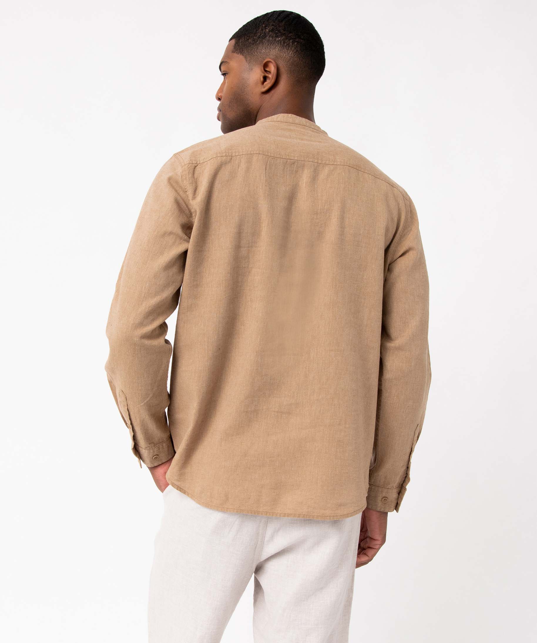 Chemise homme en lin mélangé à manches longues et col tun... beige | GEMO