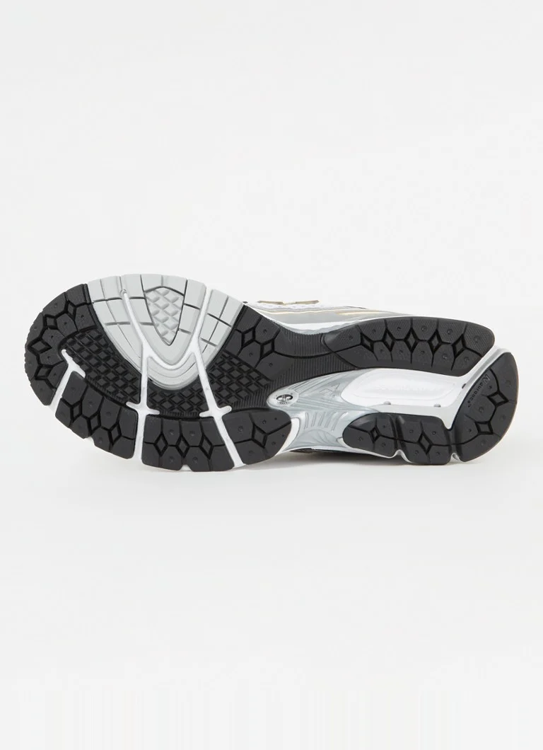 Αθλητικά παπούτσια New Balance 1906R με λεπτομέρειες από πλέγμα