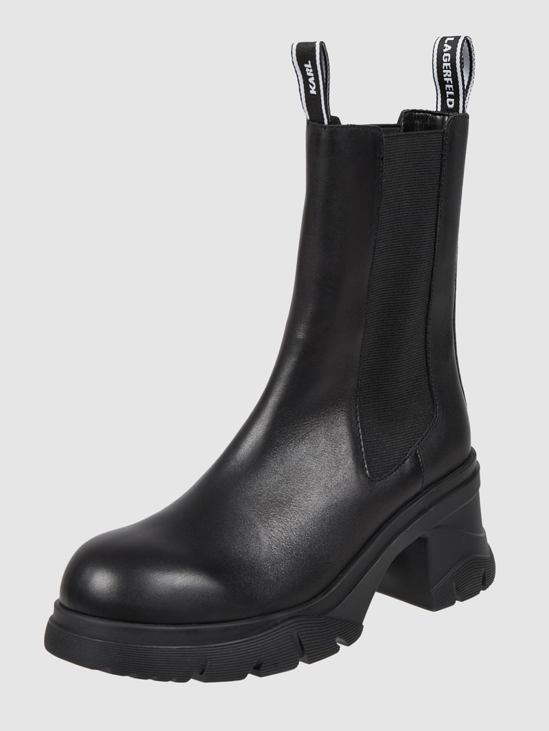 Chelsea Boots aus Leder in schwarz