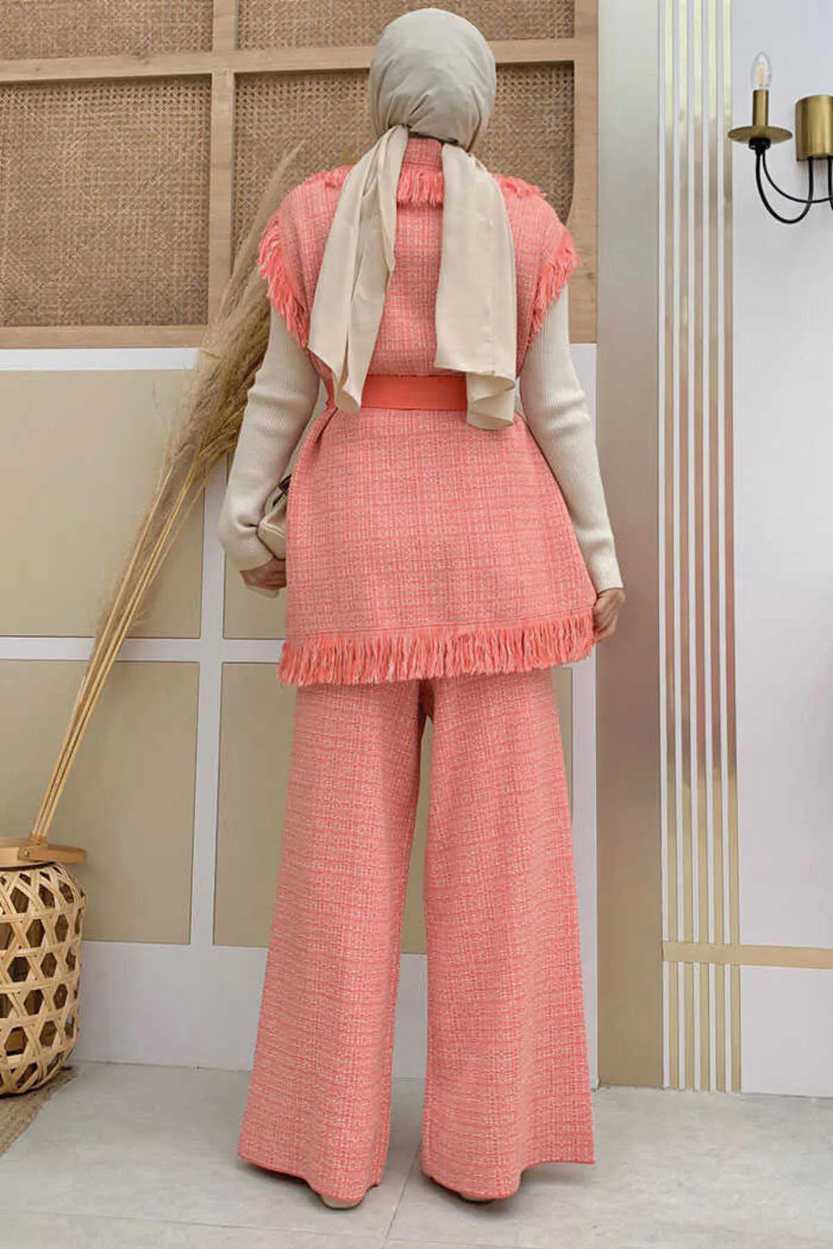 Bym Fashion  Weste mit Quasten, Schlitzdetail, Hose, Strickanzug 22230, Granatapfelblume