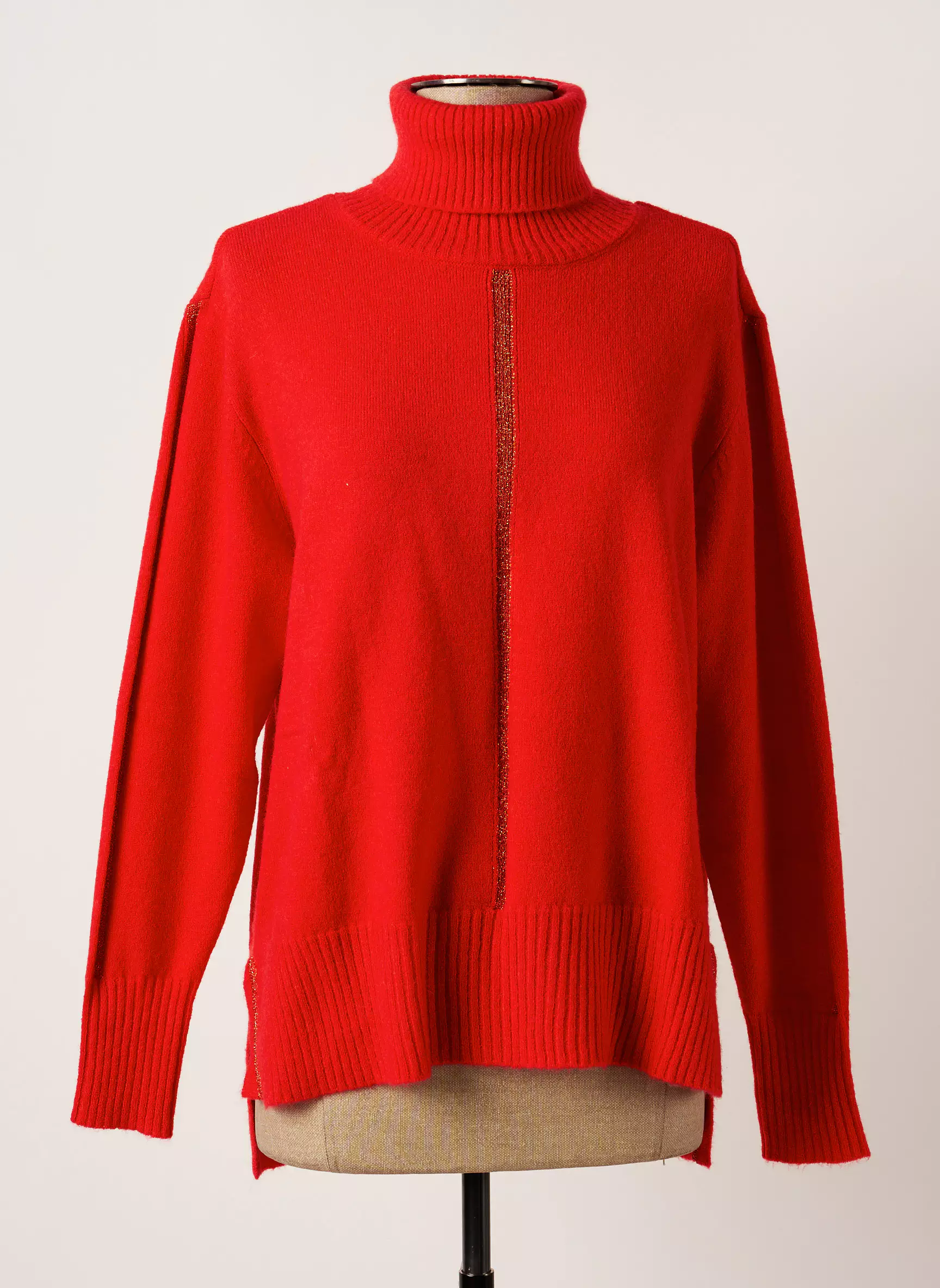 Lola Casademunt Pulls Femme couleur rouge