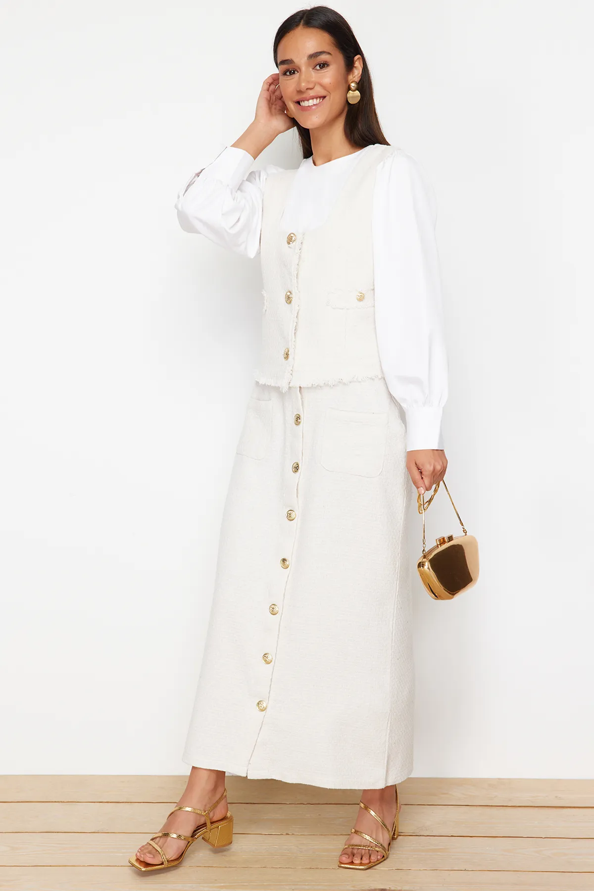 Trendyol Modest  Set aus Weste und Rock aus steinernem Tweed mit gewebter Unterseite und Oberteil TCTSS24US00013
