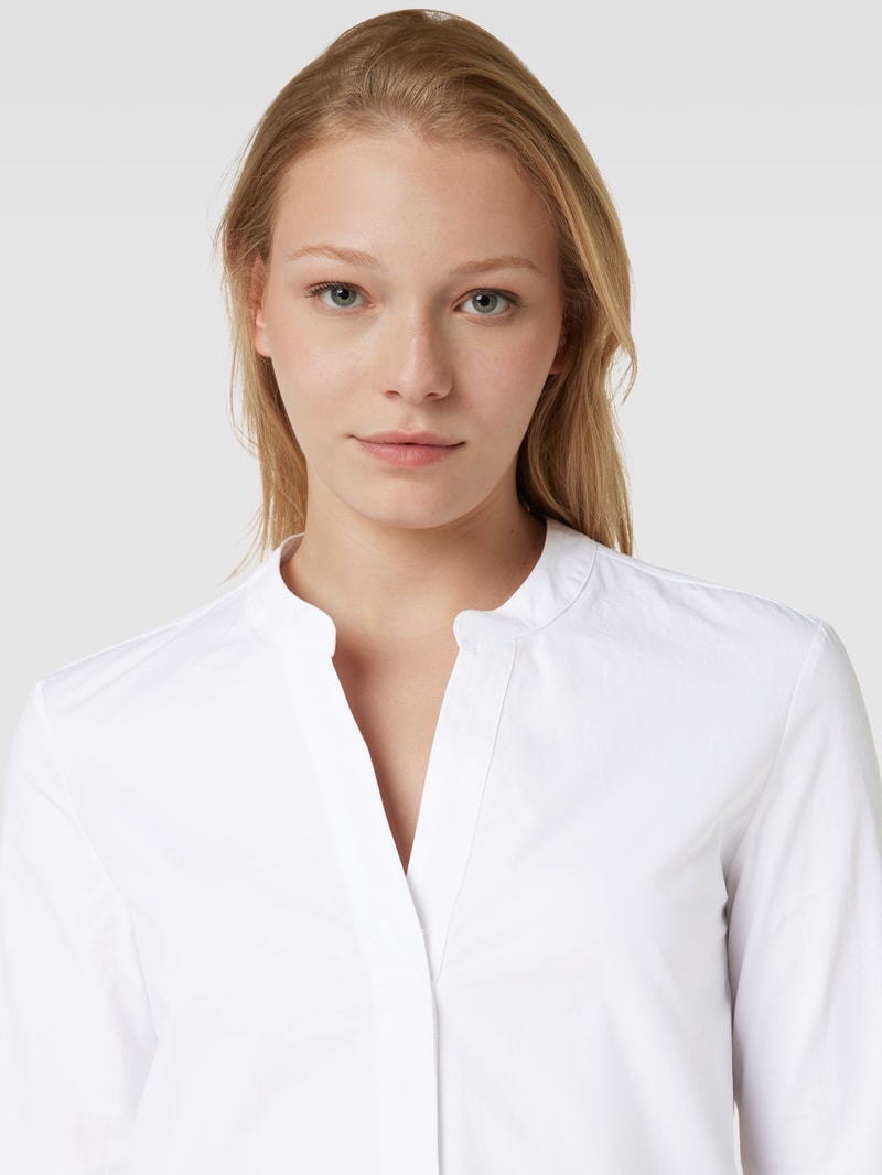 Blusenshirt aus Baumwolle mit V-Ausschnitt Modell 'Benalia' in ecru