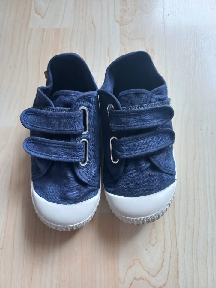 El Naturalista Sneakers 