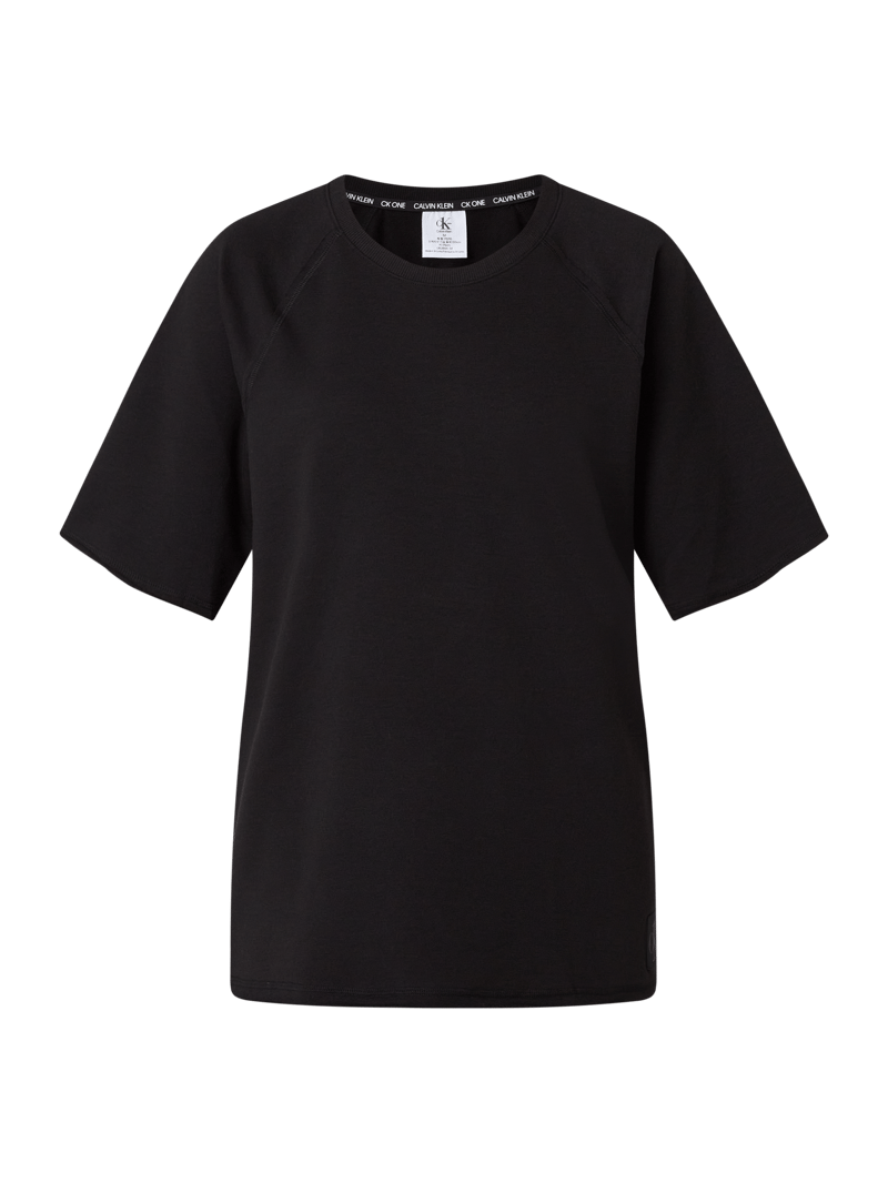 Pyjama-Oberteil mit kurzen Raglanärmeln in schwarz