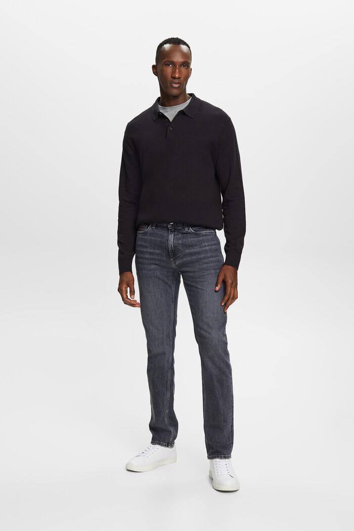 Jeans mit geradem Bein und mittelhohem Bund