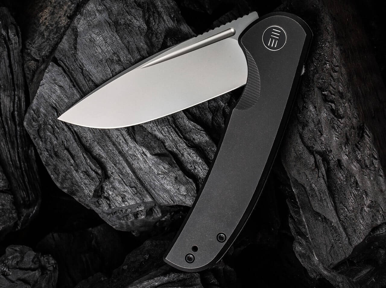 Beacon Titanium Black