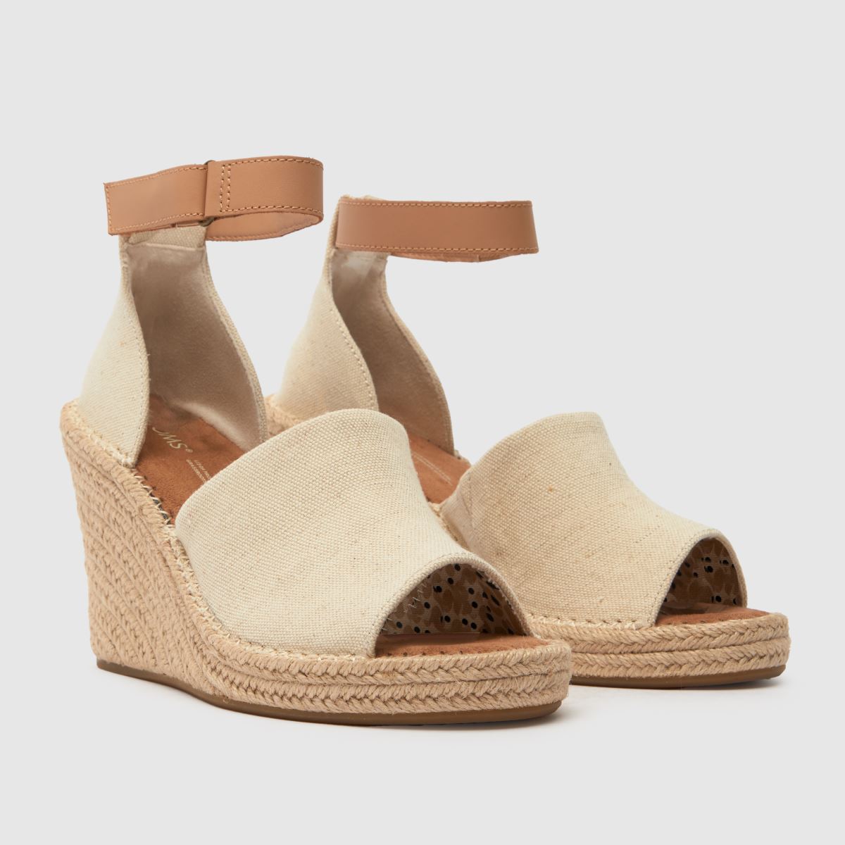 TOMS – Marisol – Naturfärgade sandaler med kilklack