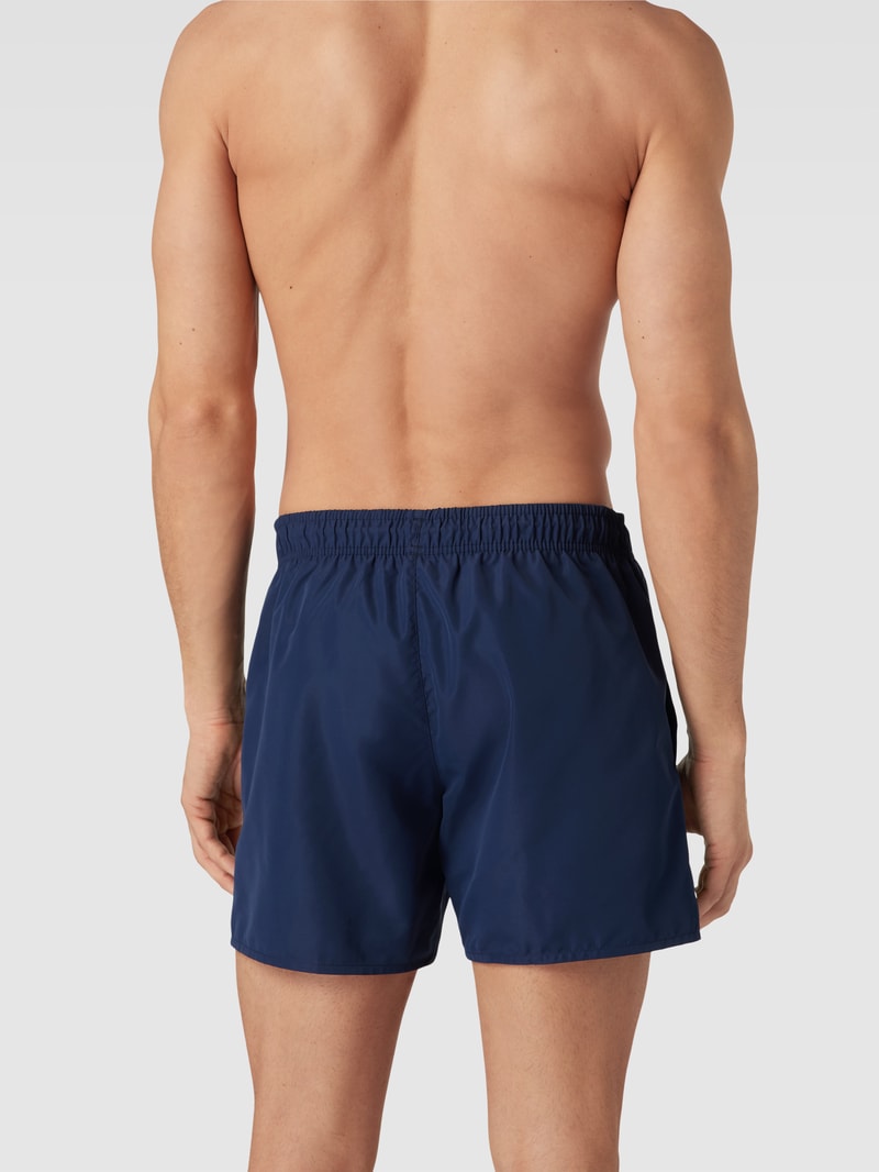 Badehose mit Label-Patch in dunkelblau