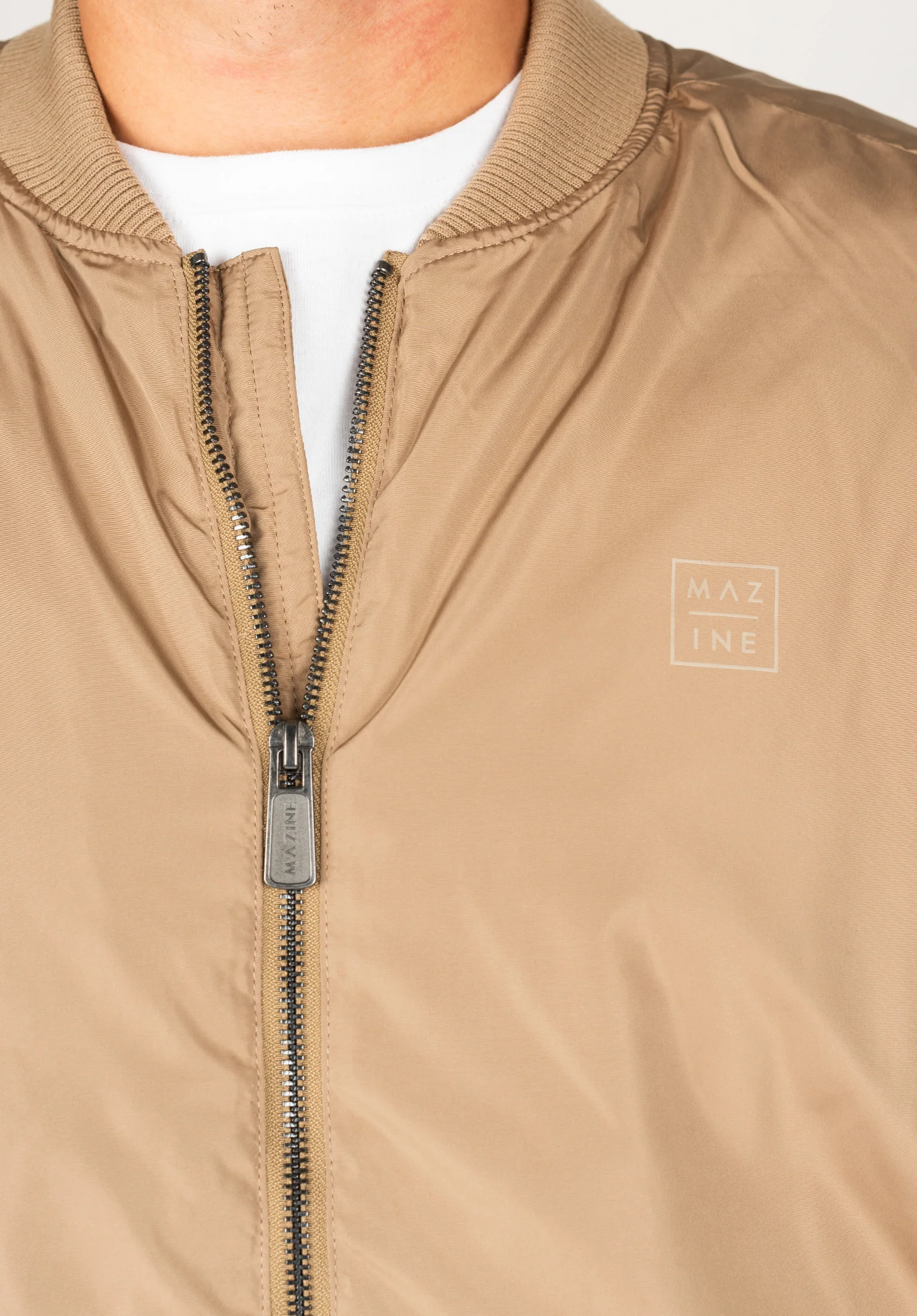 Bellis Bomber
