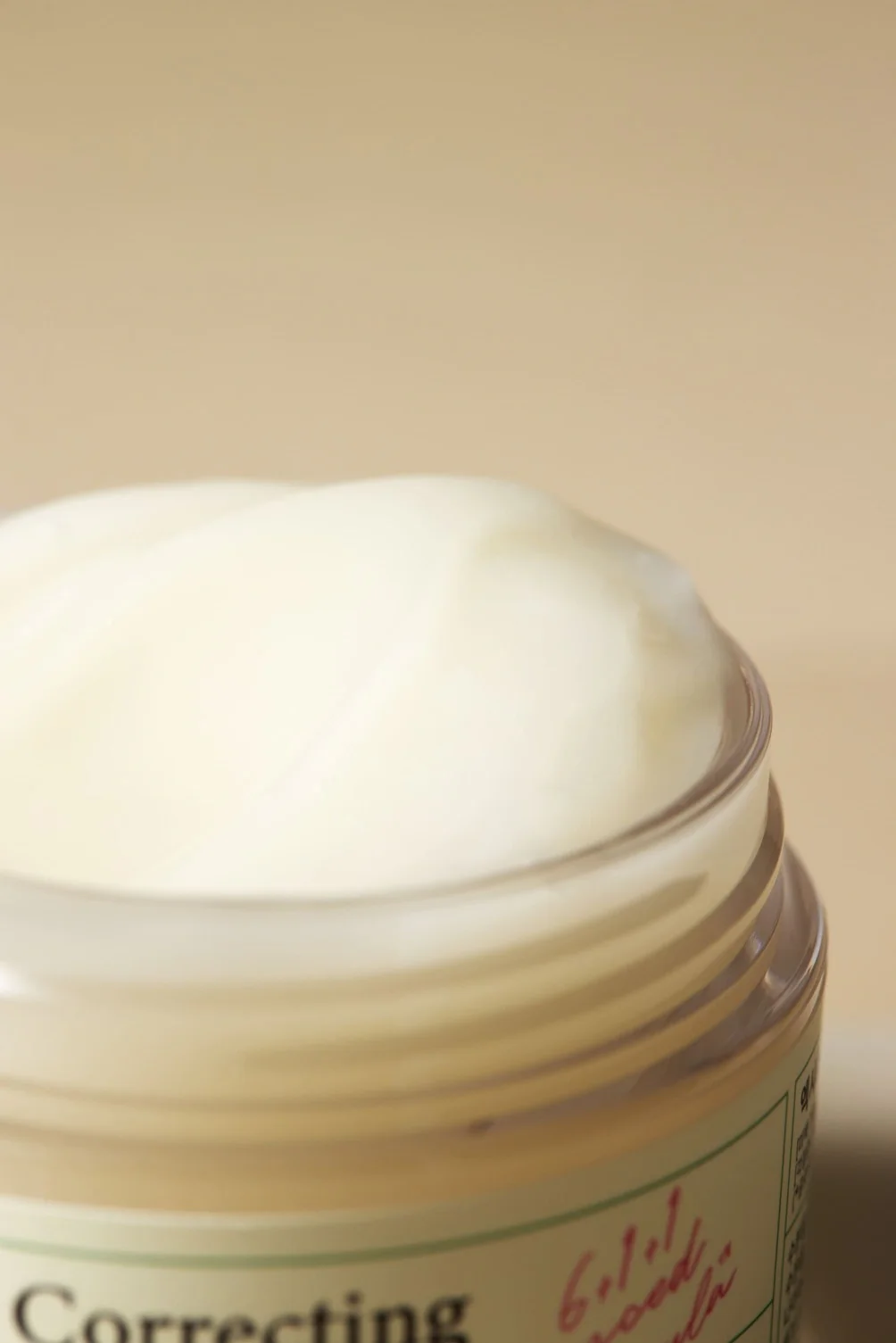 Creme Iluminador Corretor de Manchas Escuras 6+1+1 - Creme Hidratante Diurno, Creme Iluminador Diurno, Creme Anti-Imperfeições Diurno, Tratamento Protetor