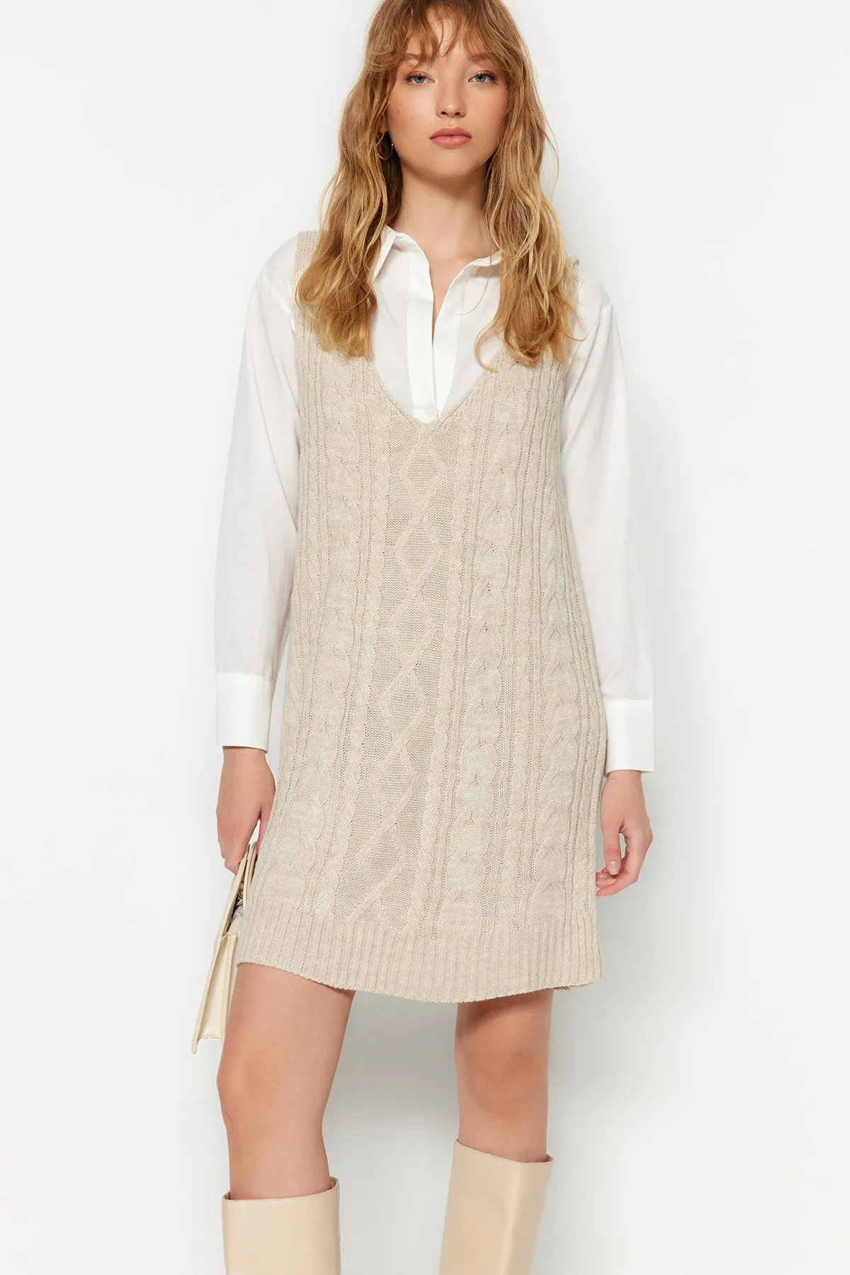 Trendyol Collection  Stone Mini-Strickkleid mit Flechtmuster TWOAW24EL00097
