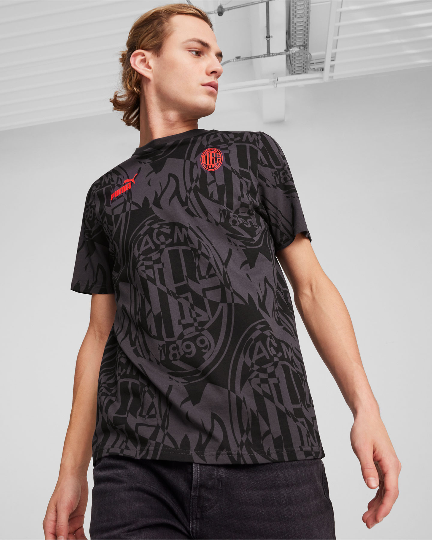 Oficiálne futbalové oblečenie Puma Milan Ftbl Culture Aop 24-25 M 777676-06