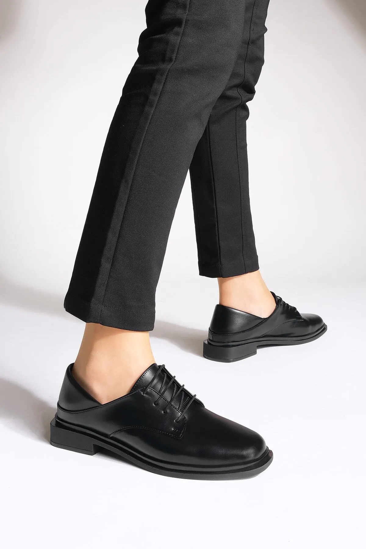 Marjin  Damen Oxford-Schuhe Blunt Toe Lace Up Maskuline Freizeitschuhe Rilen schwarz