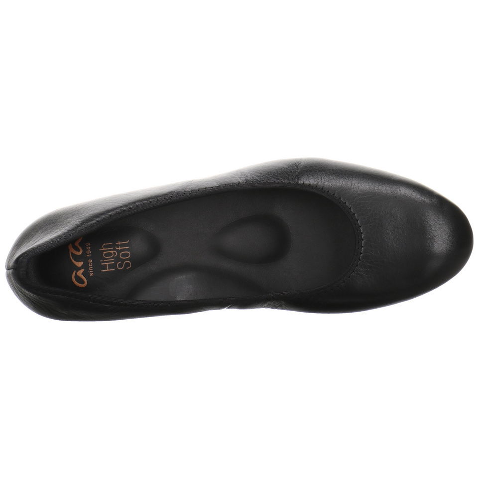 ara Jive Pumps