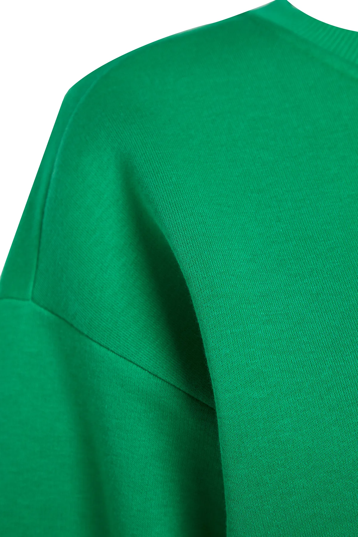 Trendyol Collection  Grünes Oversize/Bequem geschnittenes Basic-Rundhals-Sweatshirt aus dickem Fleece mit Innenfutter TWOAW24SW00102