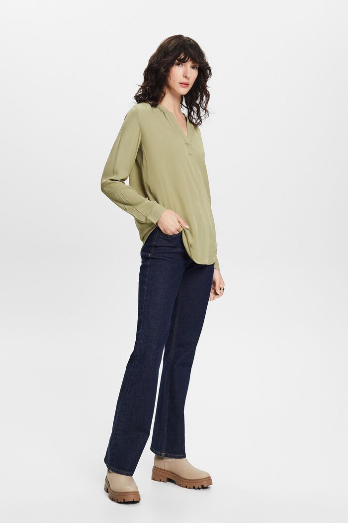 Basic-Bluse mit V-Ausschnitt