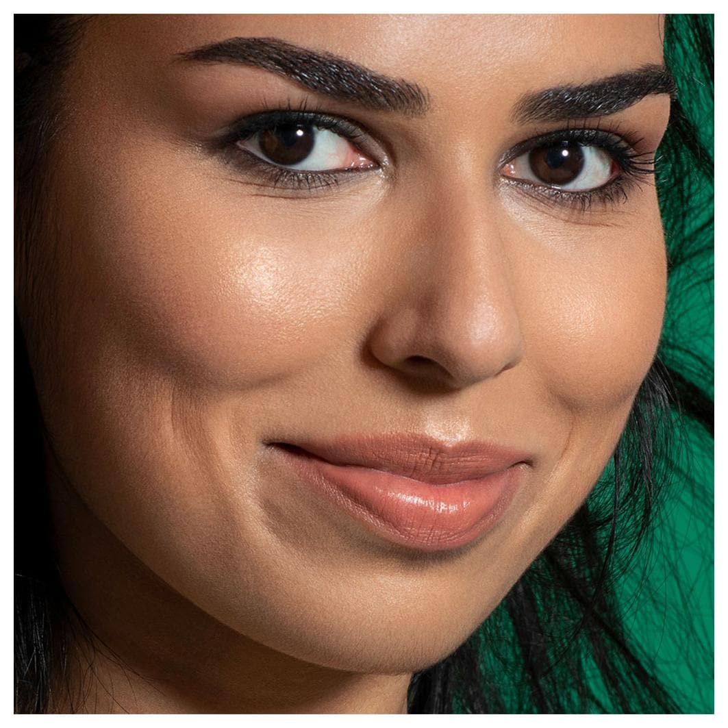 BE + Radiance matirajući puder s krastavčevom vodom br. 08