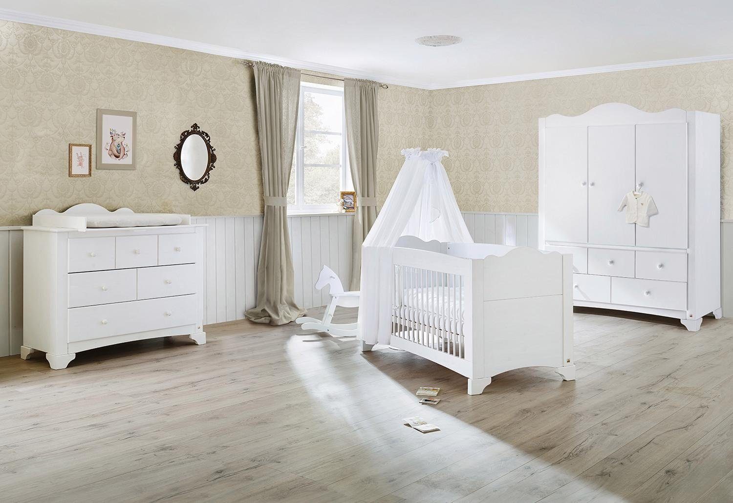 Pinolino® Babyzimmer-Komplettset Pino, (Set, 3-St., Kinderbett, Schrank, Wickelkommode), breit groß mit 3 Türen; mit Kinderbett, Schrank und Wickelkommode