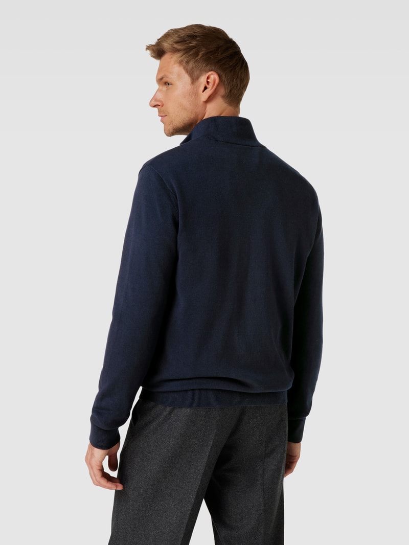 Strickjacke mit Stehkragen in marineblau