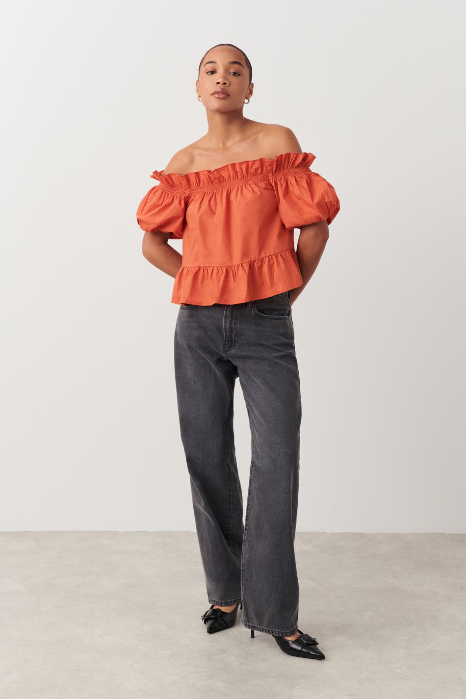 Offshoulder blouse