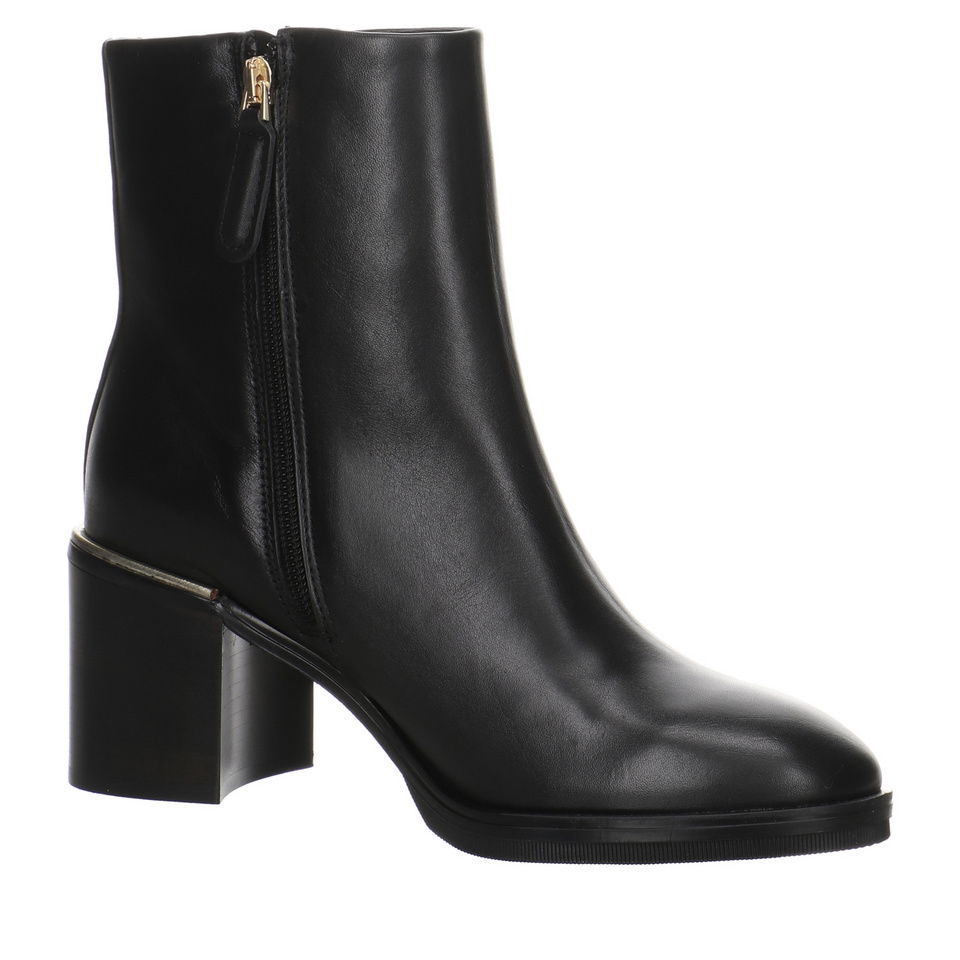 Tommy Hilfiger Feminine TH Hardware Mid Bootie