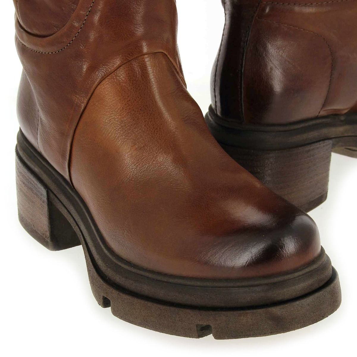 AS98  B15301 - cognac