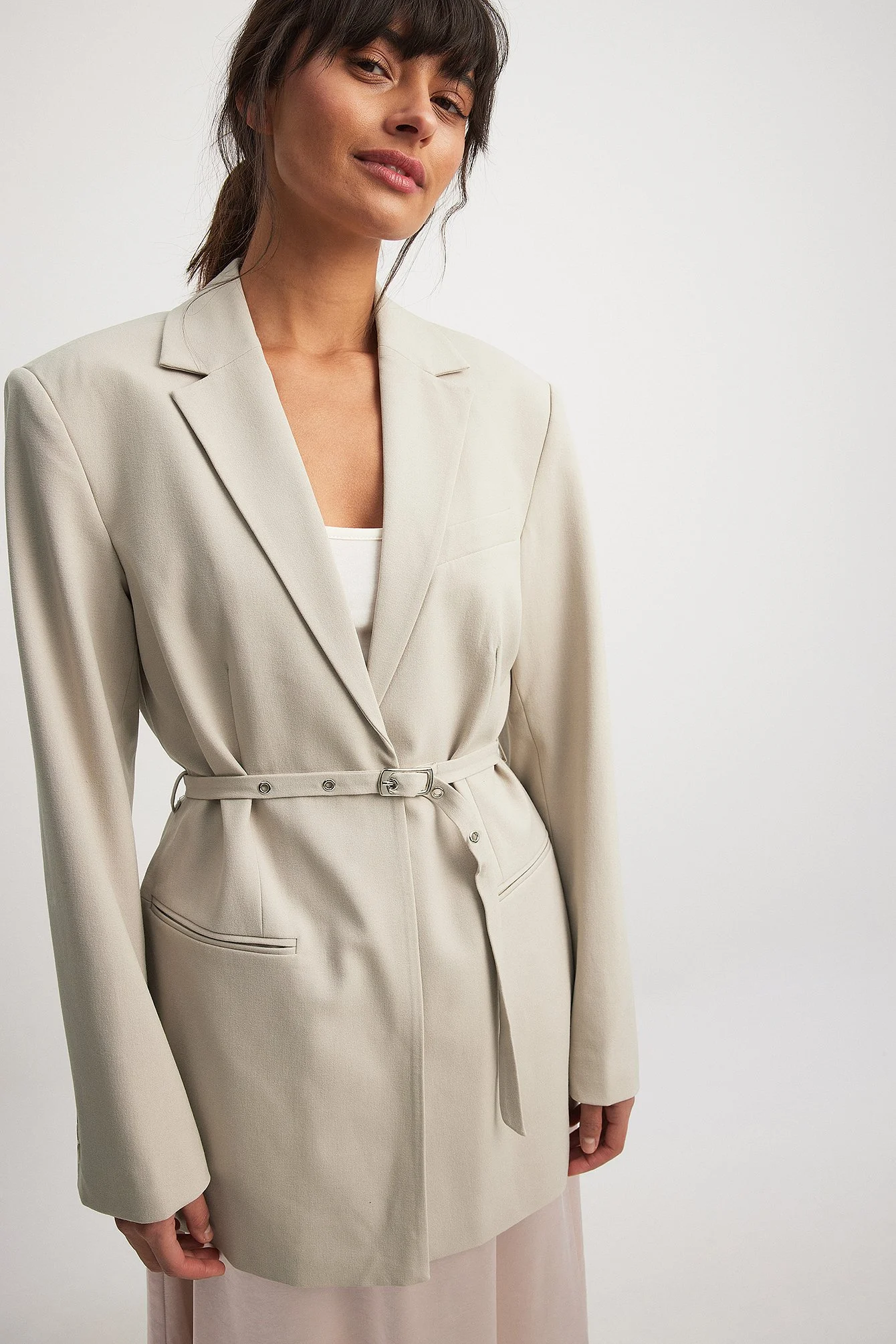Taillierter Blazer mit Gürtel