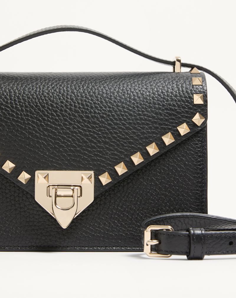 Valentino Garavani Rockstud Lille Skuldertaske i Kornet Kalveskind