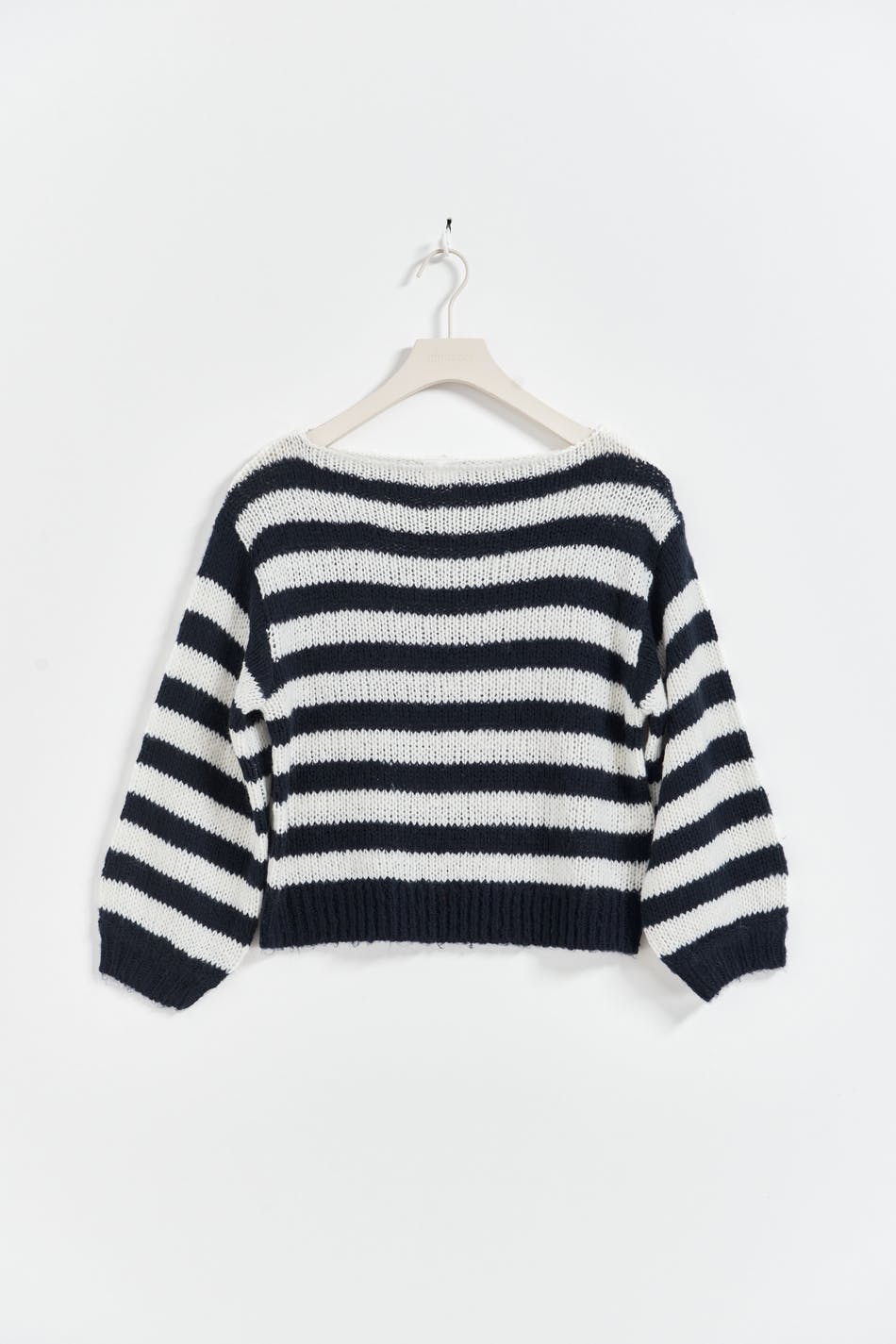 Y loose stripe sweater