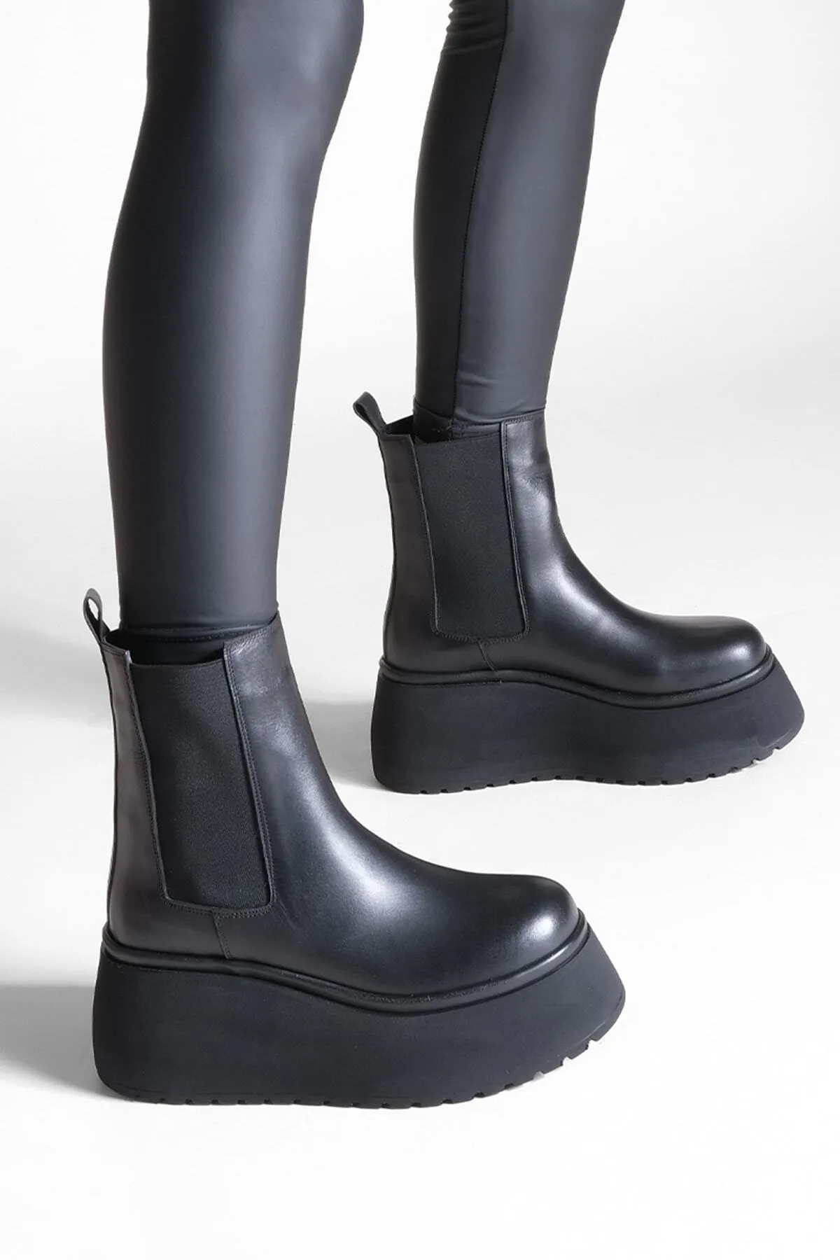 Marjin  Stiefelette - Schwarz - Keilabsatz