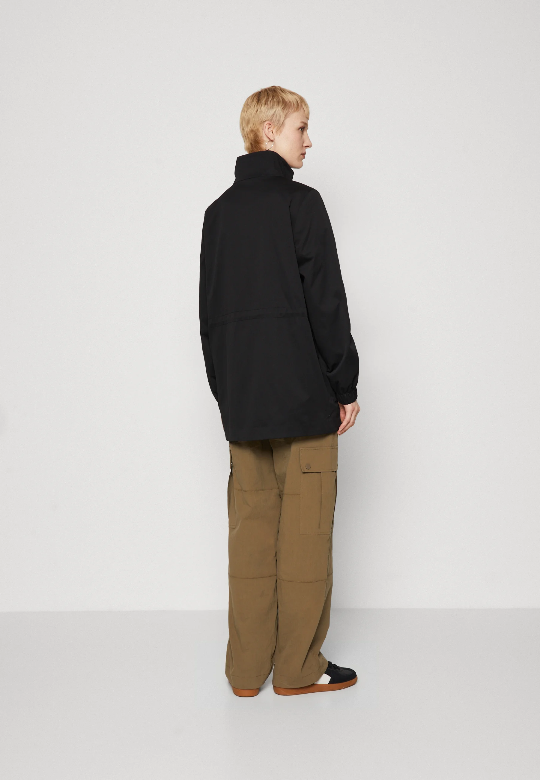 Vero Moda Tall VMCHELSEASIA - Abrigo corto