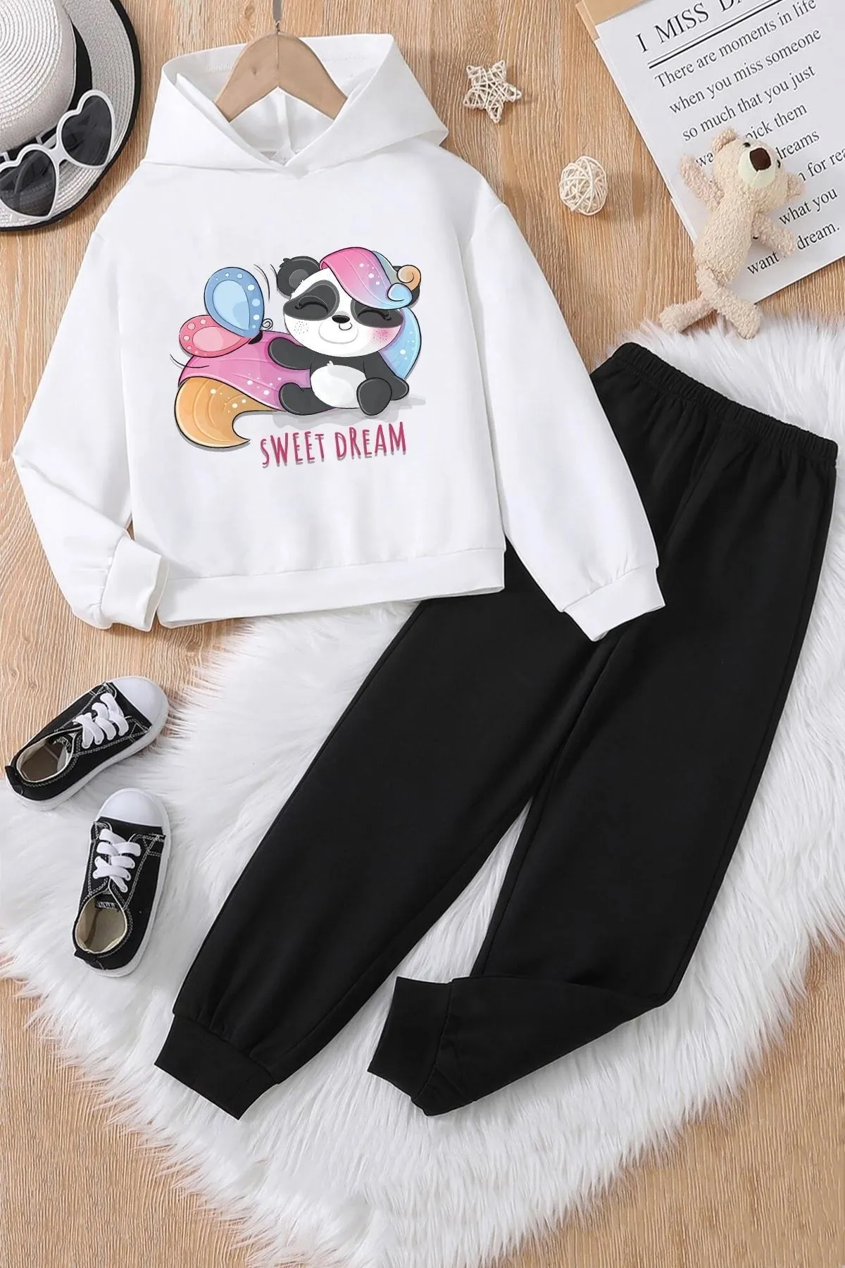 uyguntarz  Kinder-Trainingsanzug-Set „Sweet Dream Panda“.