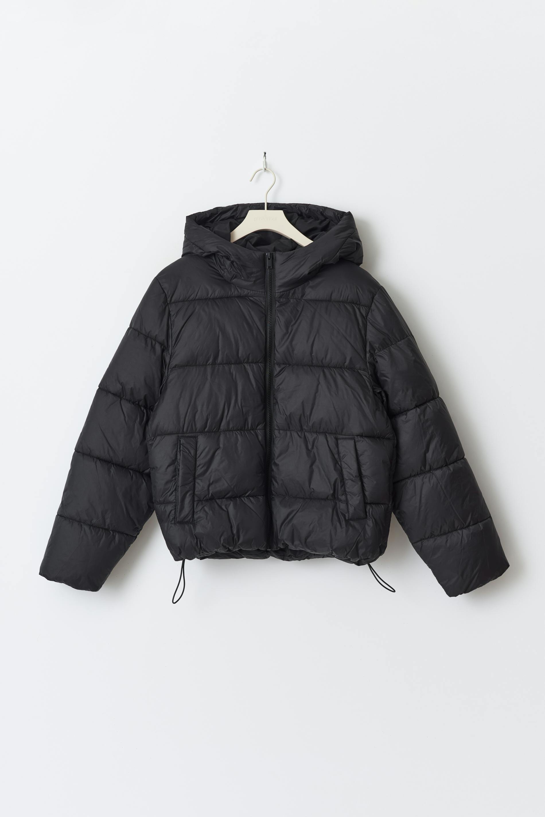 Short puffer jacket