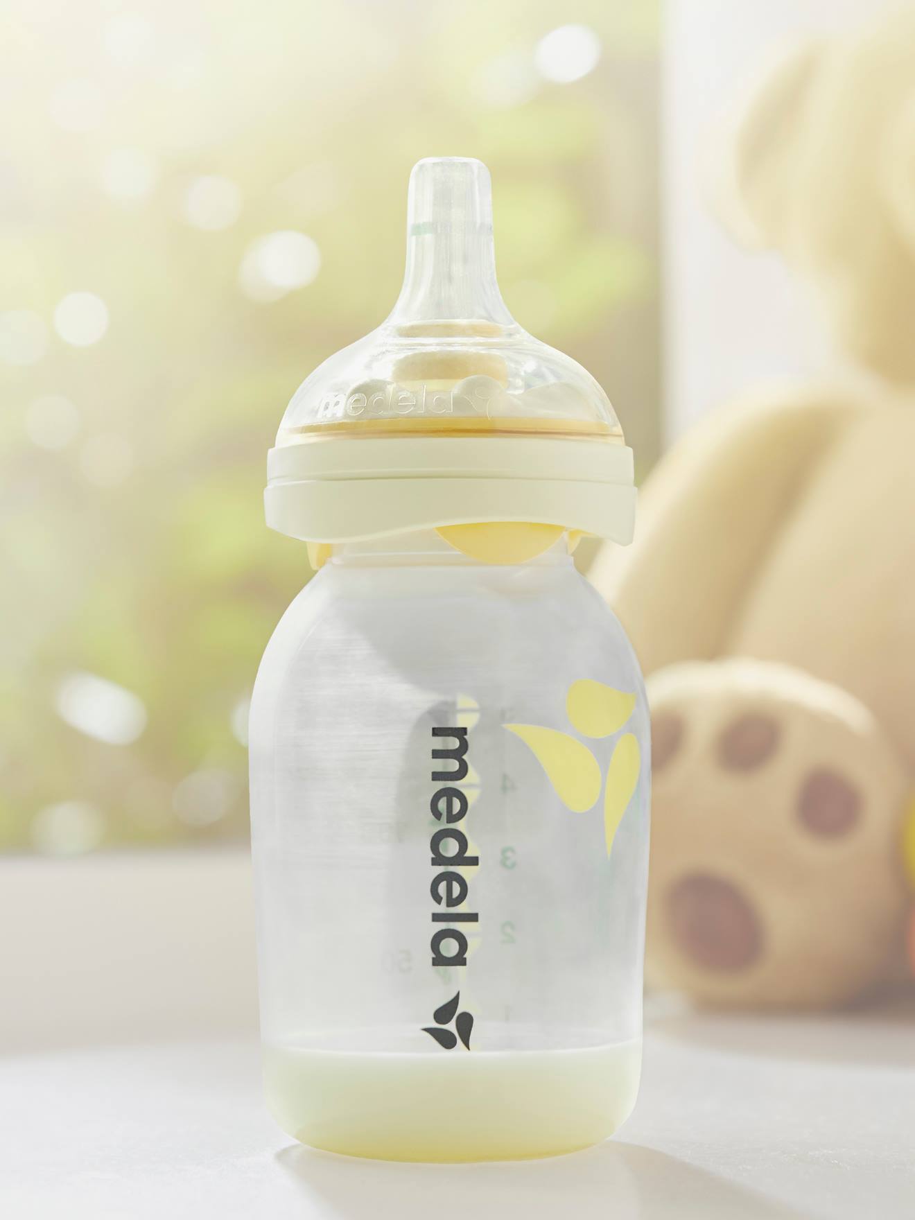 Biberon 150 ml avec embout d’alimentation Calma® MEDELA transparent
