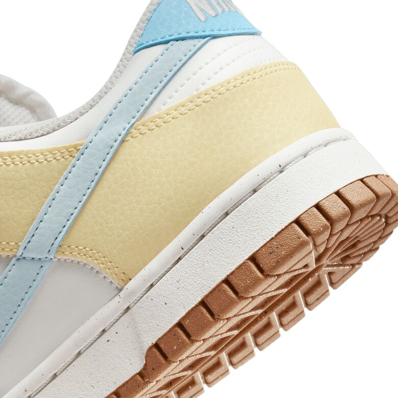 NIKE Dunk Low Next Nature 