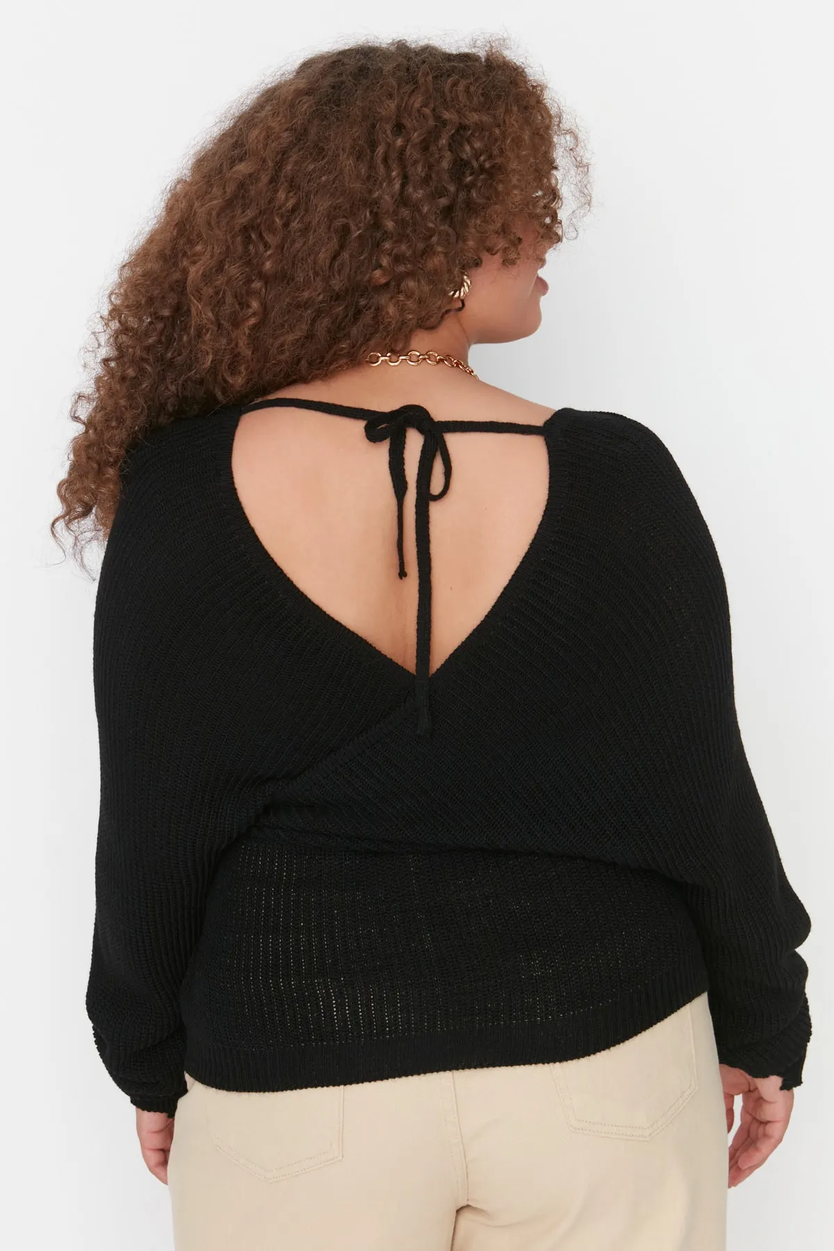 Trendyol Curve  Schwarzer Strickpullover