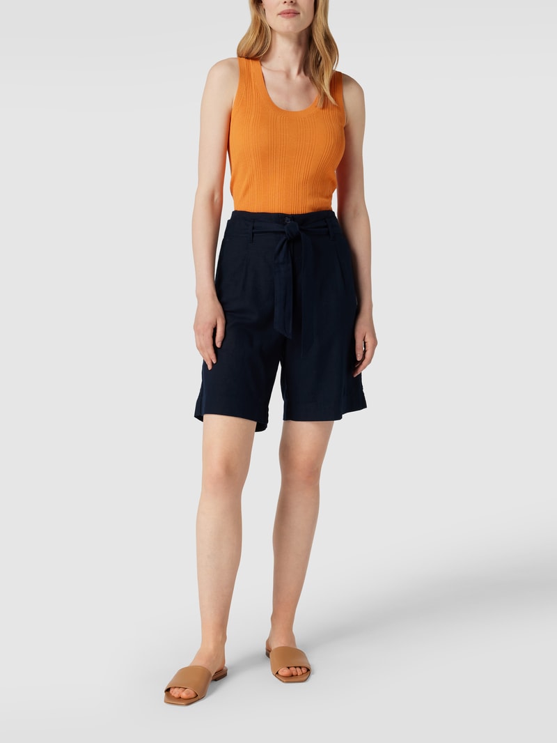 Bermudas mit Stoffgürtel in dunkelblau