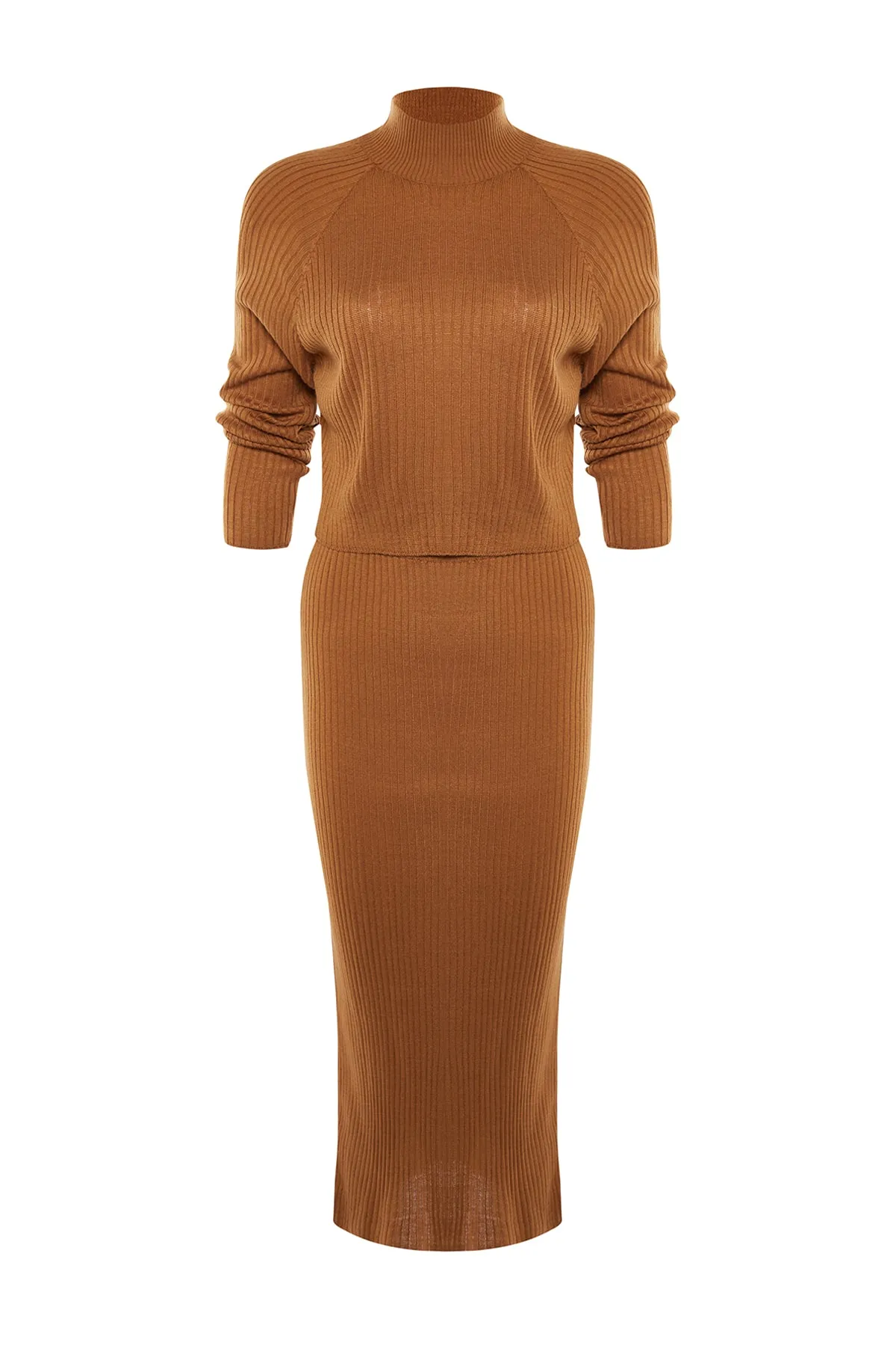 Trendyol Collection  Braunes, kurzes Basic-Set aus Strickoberteil und -unterteil mit Rock TWOAW23AU00170