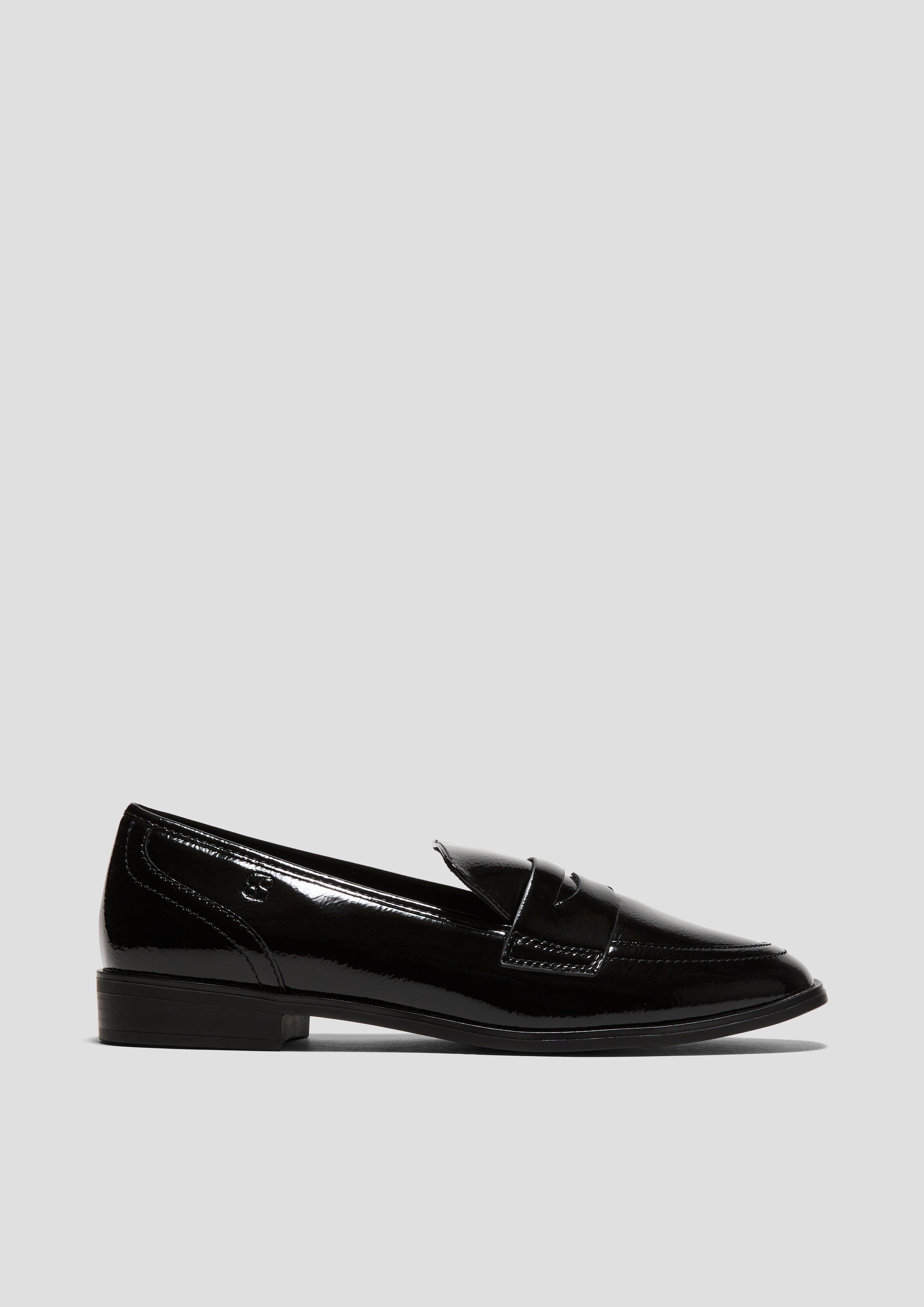 Zierliche Slipper aus Lederimitat  6008265-018