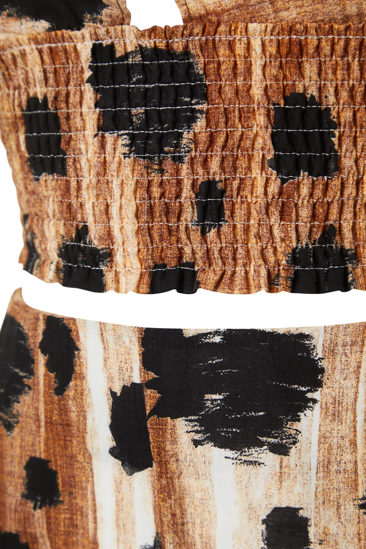 Trendyol Collection  Gewebtes Blusen- und Hosenset aus 100 % Baumwolle mit Tiermuster TBESS24AU00013