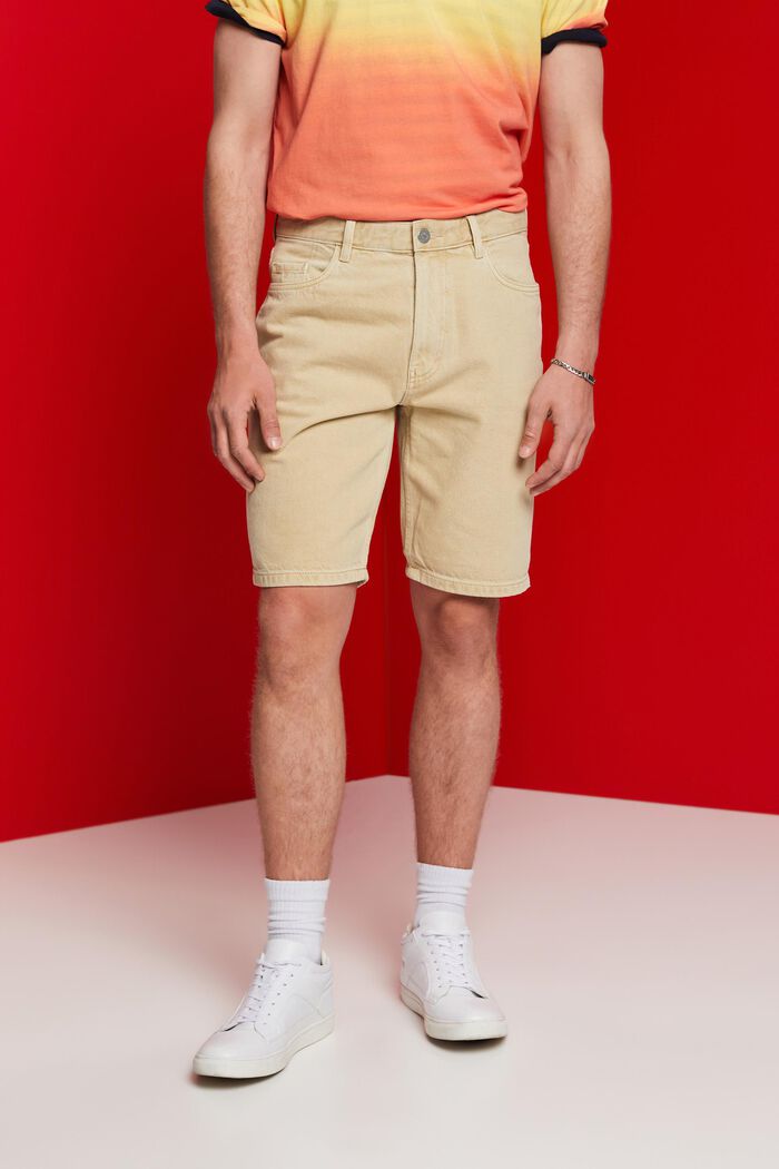 Shorts aus Coloured Denim