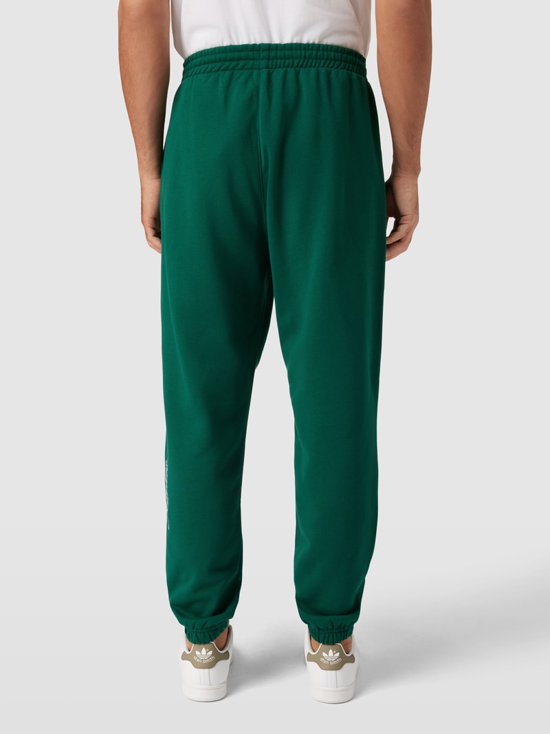Sweatpants mit elastischem Bund in dunkelgrün