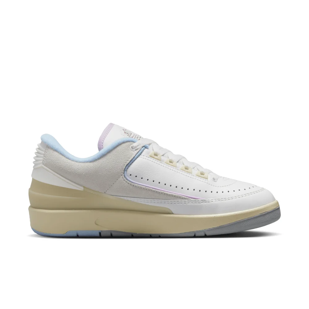 NIKE JORDAN Air 2 Low WMNS Retro DX4401-146 / weiss