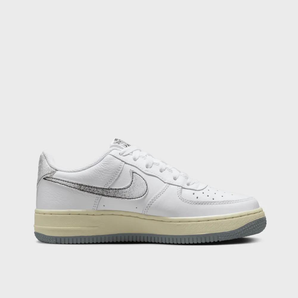 Nike Air Force 1 LV8 3 GS DX1657-100 / weiss
